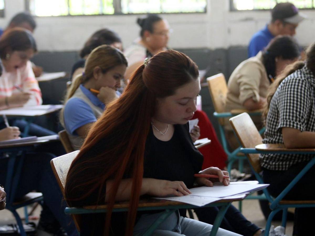 ¿Mejor que sus alumnos? Estas son las notas en el concurso docente 2025