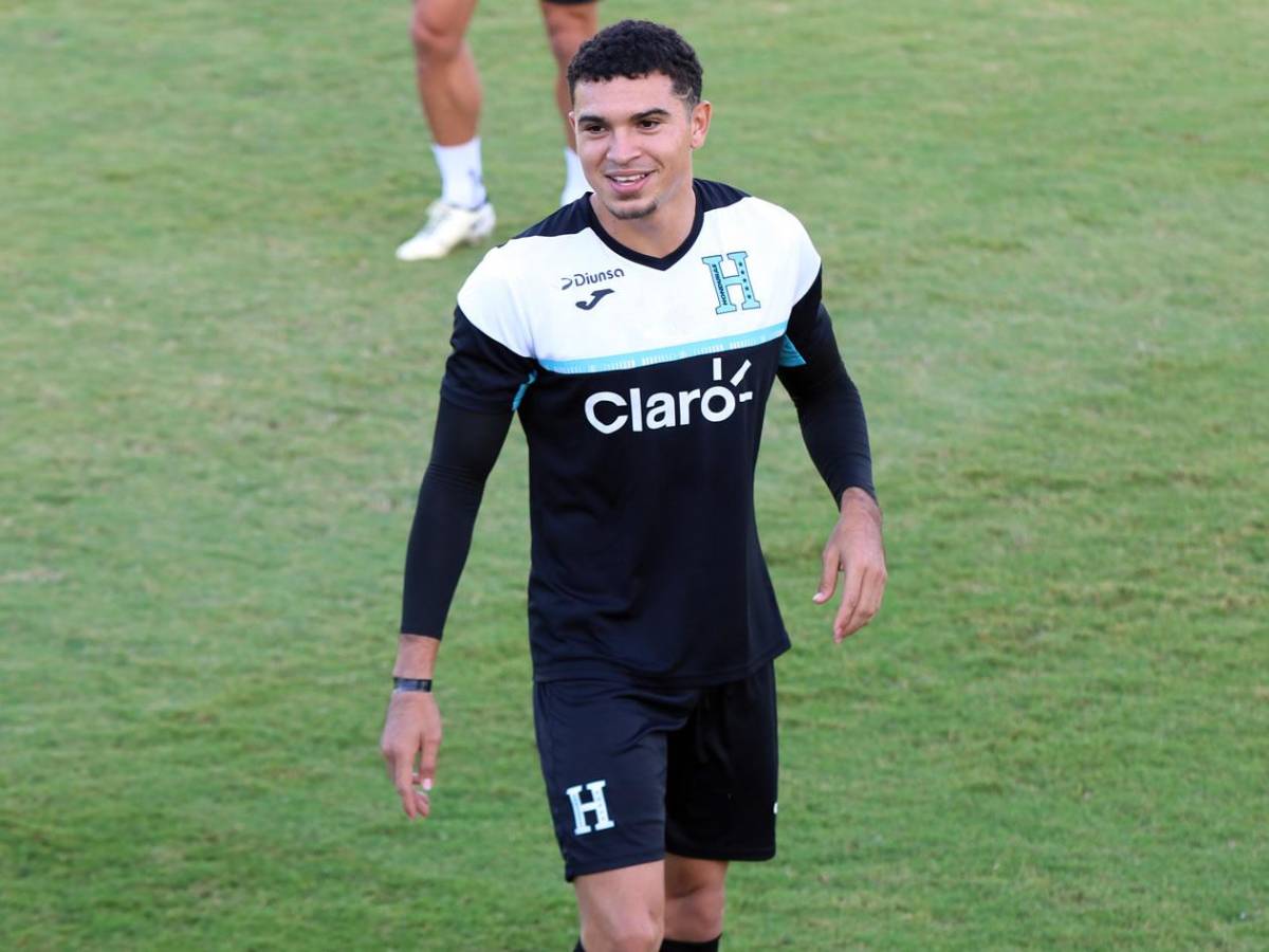 Selección de Honduras tuvo primer entreno, caras nuevas y alarma con jugador
