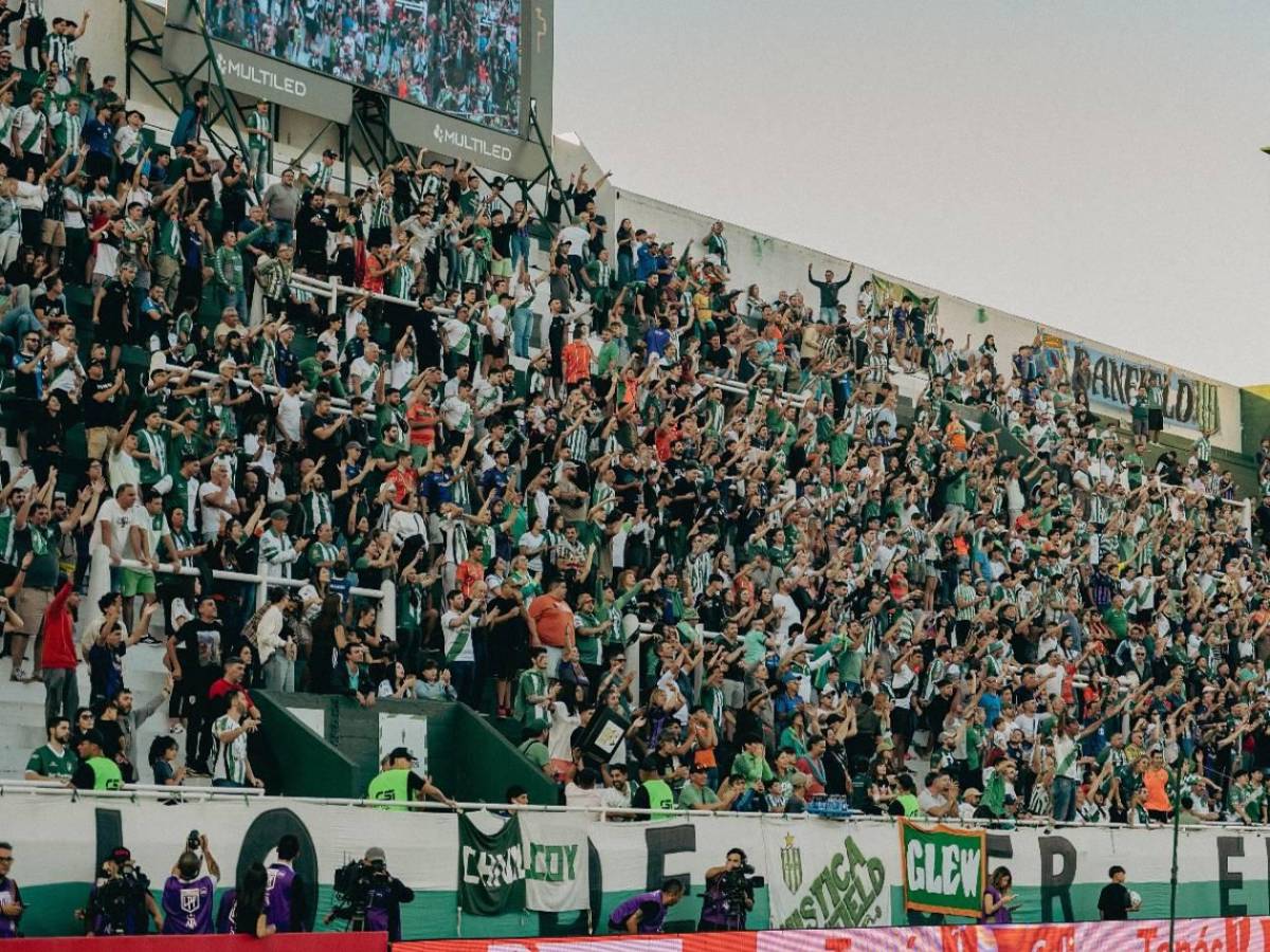 Troglio y Auzmendi la pasan mal tras estallar escándalo en Banfield: La paz no llegará