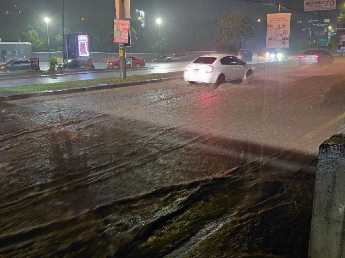 Video que muestra vehículos arrastrados por una inundación en Tegucigalpa fue generado con IA