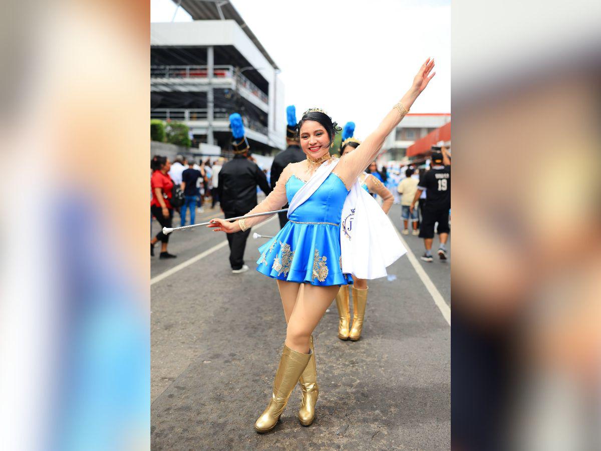 Palillonas del JTR roban suspiros con su belleza