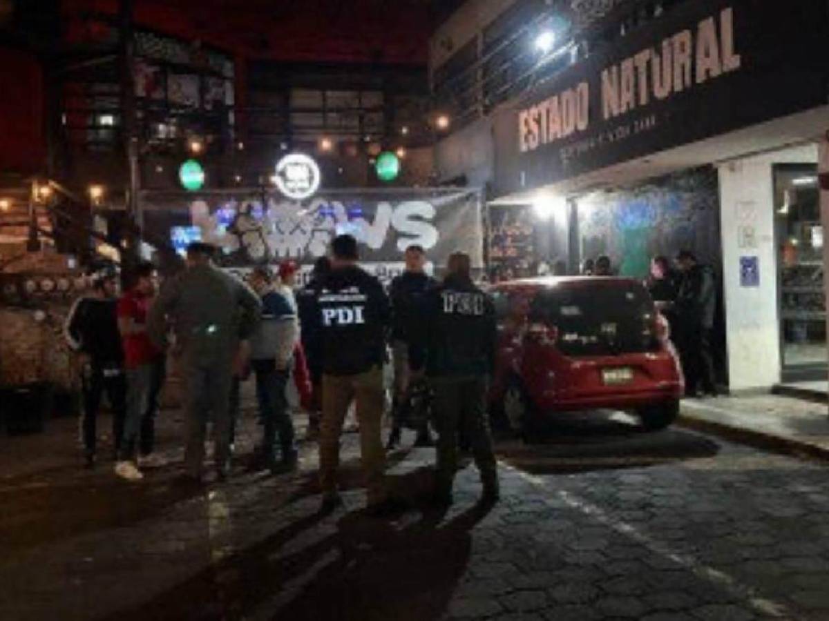 Conmoción: encuentran muerto a fisicoculturista en un baño; tenía disparos