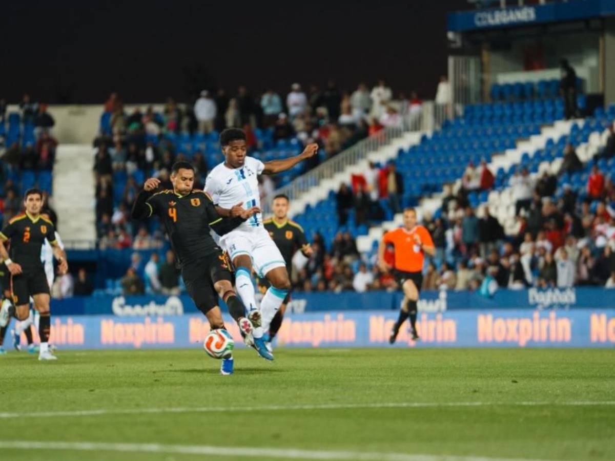 Histórico: Así es el equipo europeo que sorpresivamente compró a Dereck Moncada