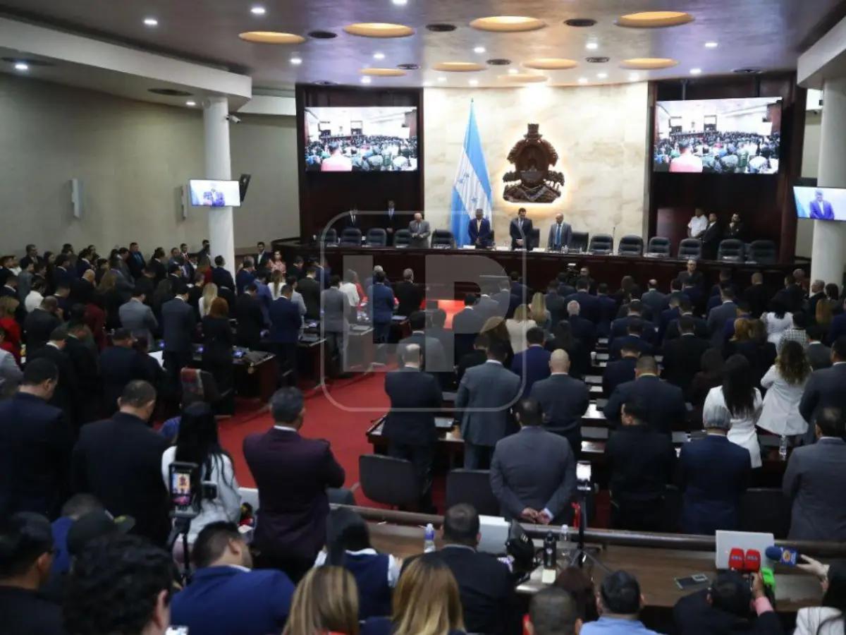 No más carros blindados y sueldo por asistencia: las promesas de Tomás Zambrano