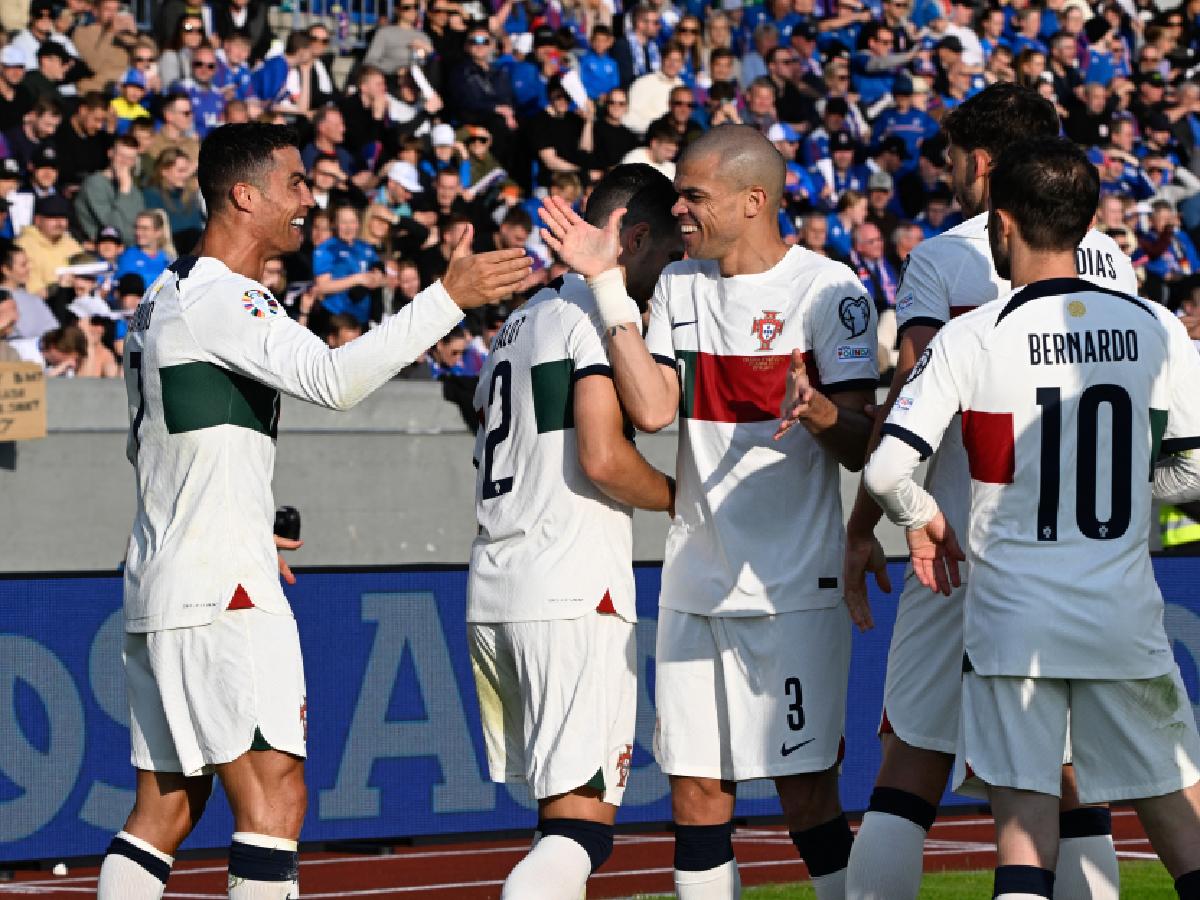 Cristiano Ronaldo celebra récord dándole triunfo a Portugal