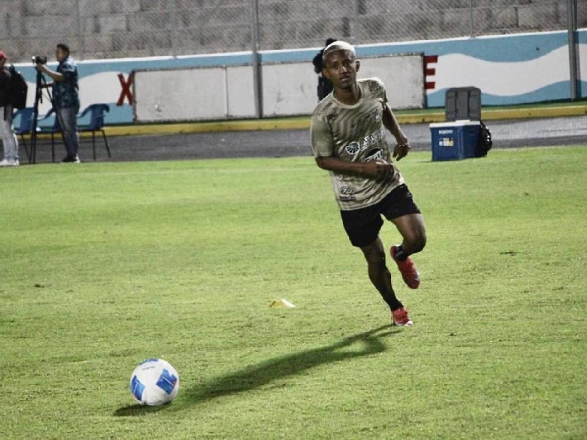 Olimpia sorprende con dos fichajes; bajas en Motagua y tres salidas en Real España