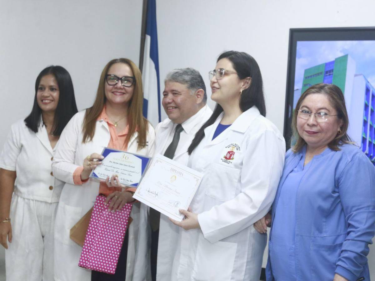 Entre música y homenajes, el hospital Mario Rivas celebra su 36 aniversario