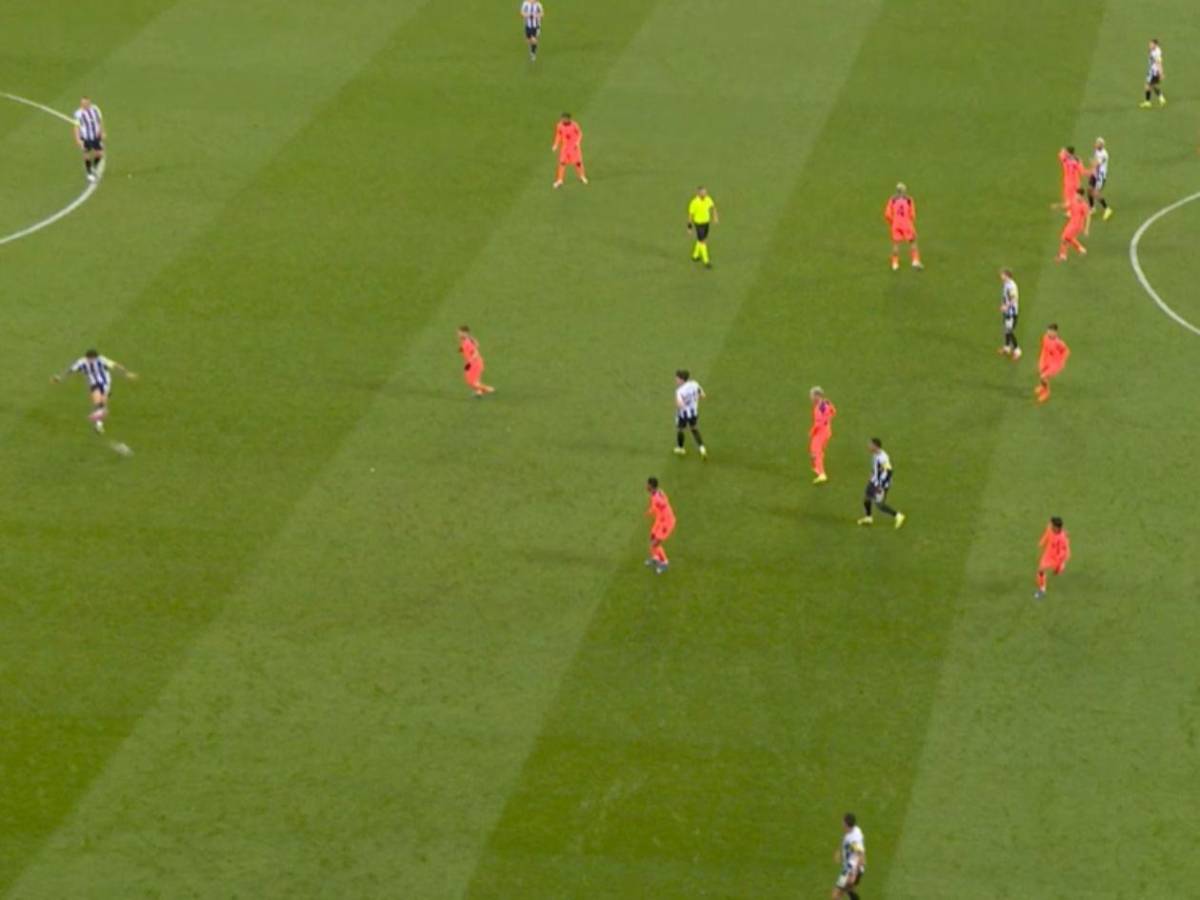 Barcelona se salva: penal a Olmo, show de Joan García y nueva lesión