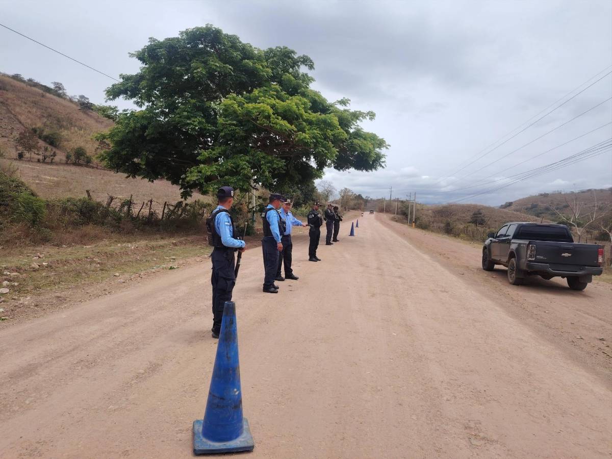 No respondemos...: La terrorífica supuesta amenaza del Cartel de El Diablo en Sulaco