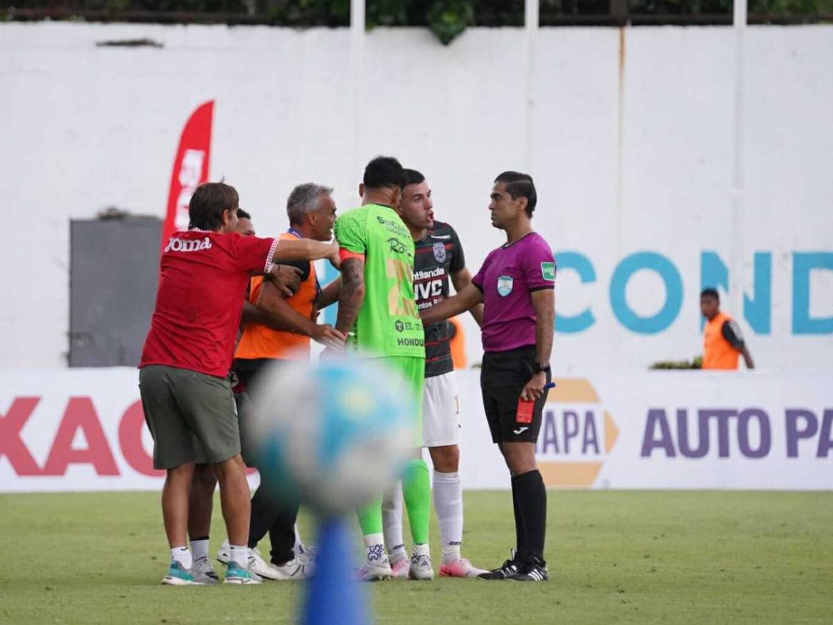 Polémica, festejo del Real España, indignación en Marathón, denuncia de Lavallén