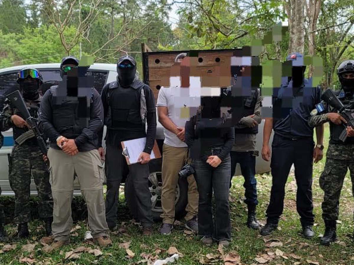 Un jaguar, un mono y una pitón tenía como mascotas hondureño detenido en Olancho