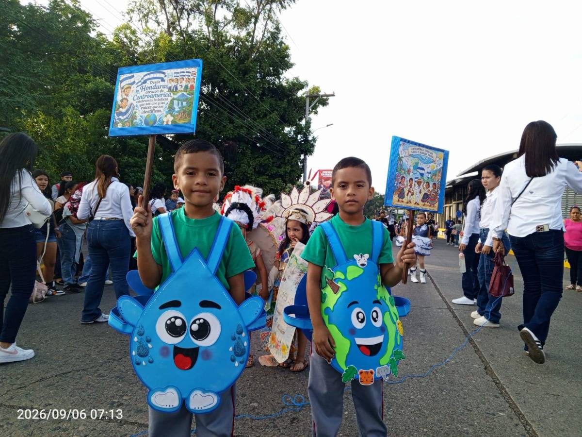 Así se viven los desfiles de prebásica por los 205 años de independencia en Tegucigalpa