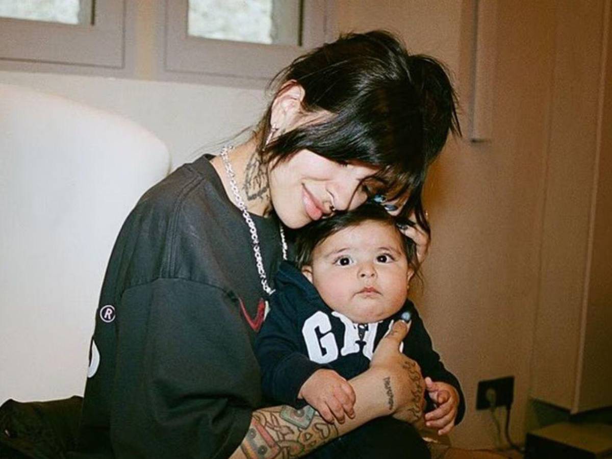 Cazzu revela conflicto legal por su hija Inti