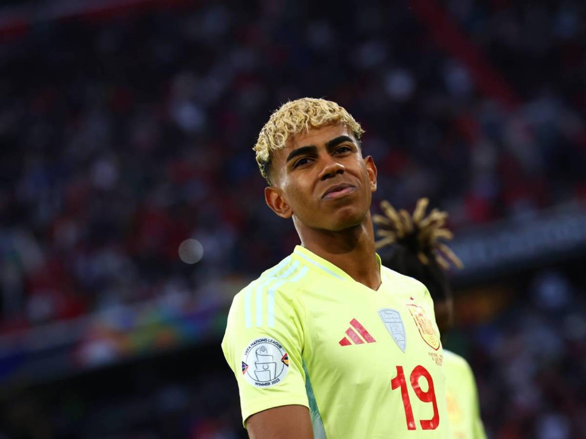 Lamine Yamal no supo perder, tuvo un gesto feo con Cristiano Ronaldo: El luso respondió