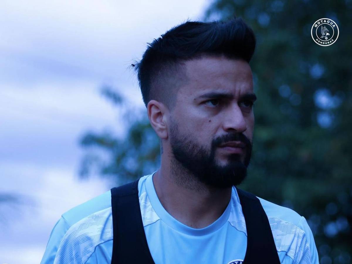 Así fue el aparatoso accidente de jugadores de Motagua: cómo quedó el carro y estado de salud