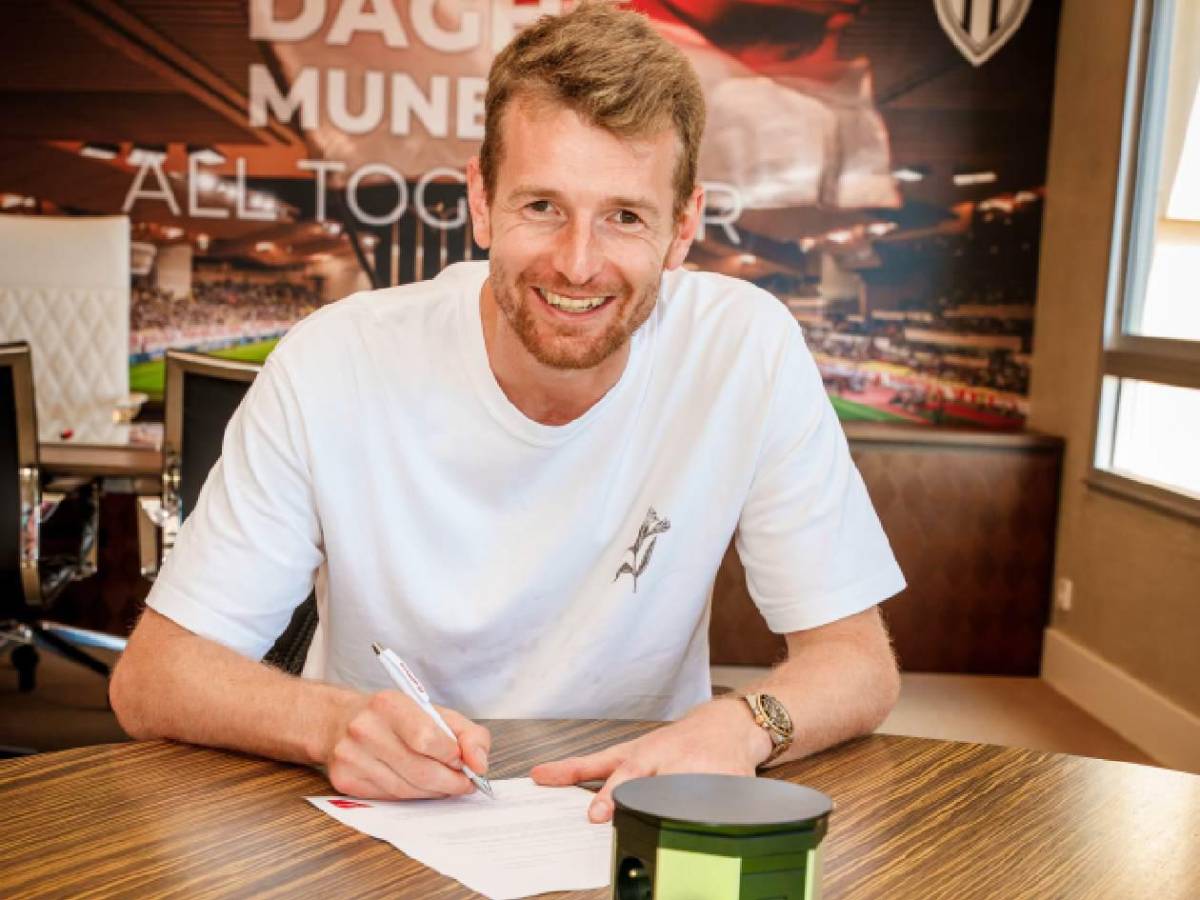 Real Madrid tiene nuevo 9 y anuncia otra salida; PSG le pone precio a crack