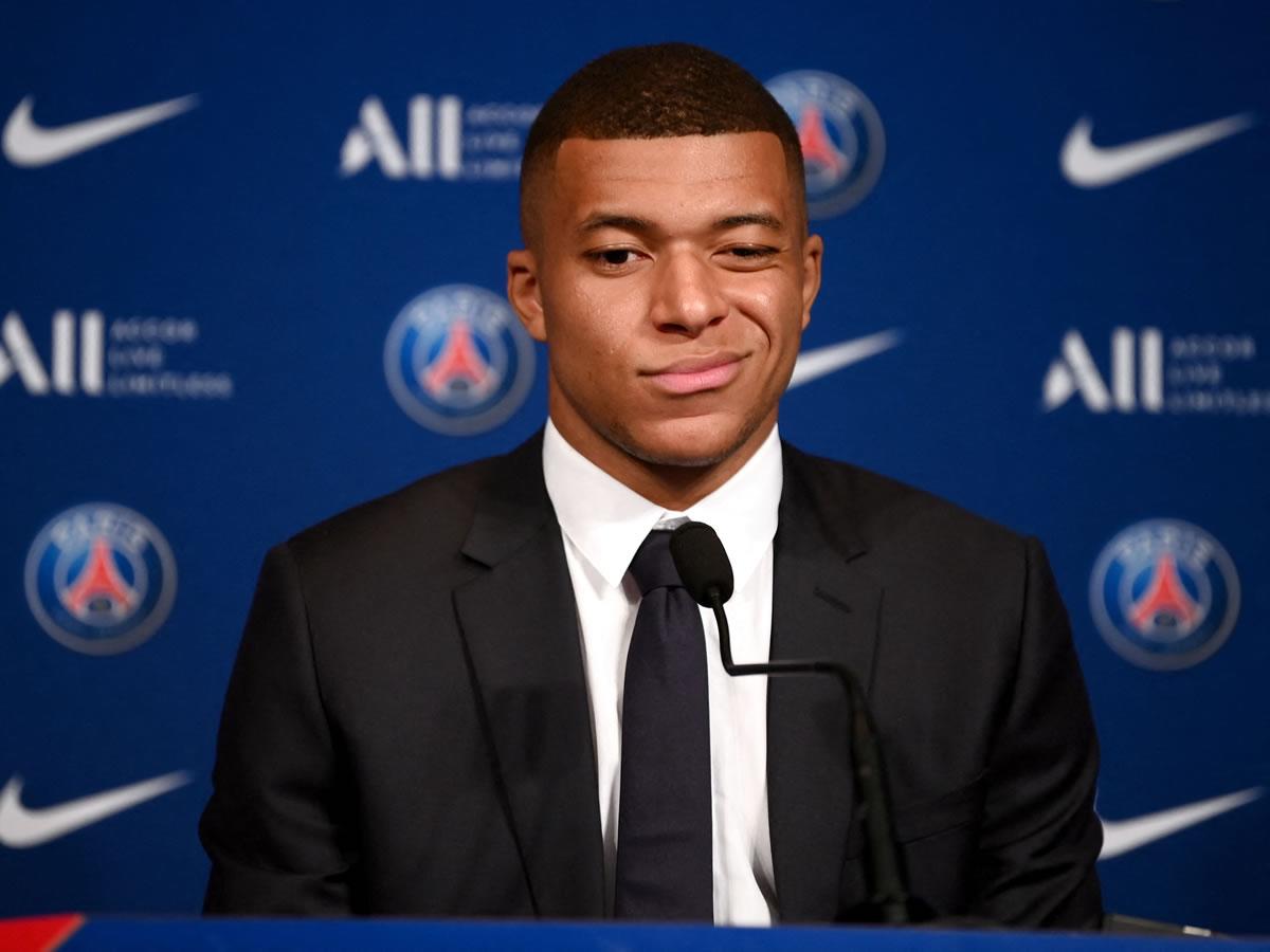 Bombazo: ¡Mbappé anuncia al PSG que se va al final de la temporada!