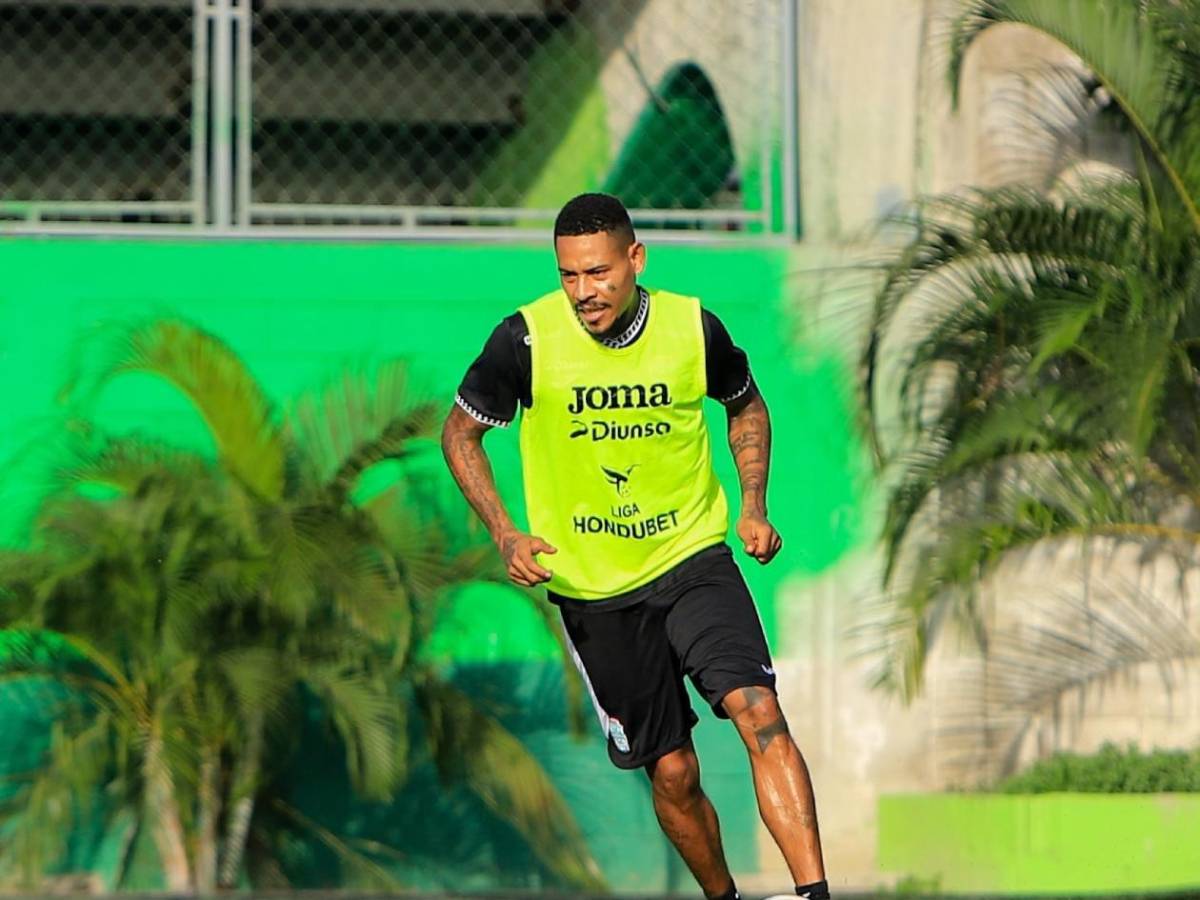 Motagua por tres fichajes top; vinculan a DT con Olimpia, respuesta de Auzmendi y legionario vuelve