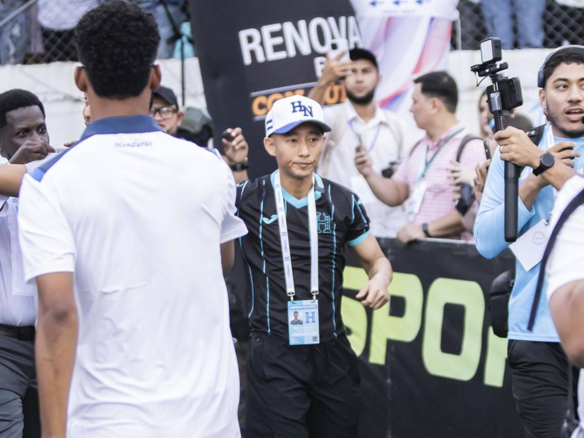 Shin Fujiyama da la cara y pide perdón a salvadoreños por mala actitud de algunos hondureños