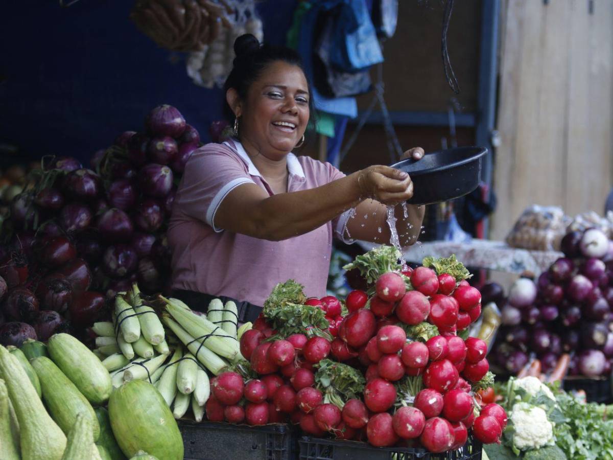 No espere a tener sed: El error diario que podría causarle un golpe de calor