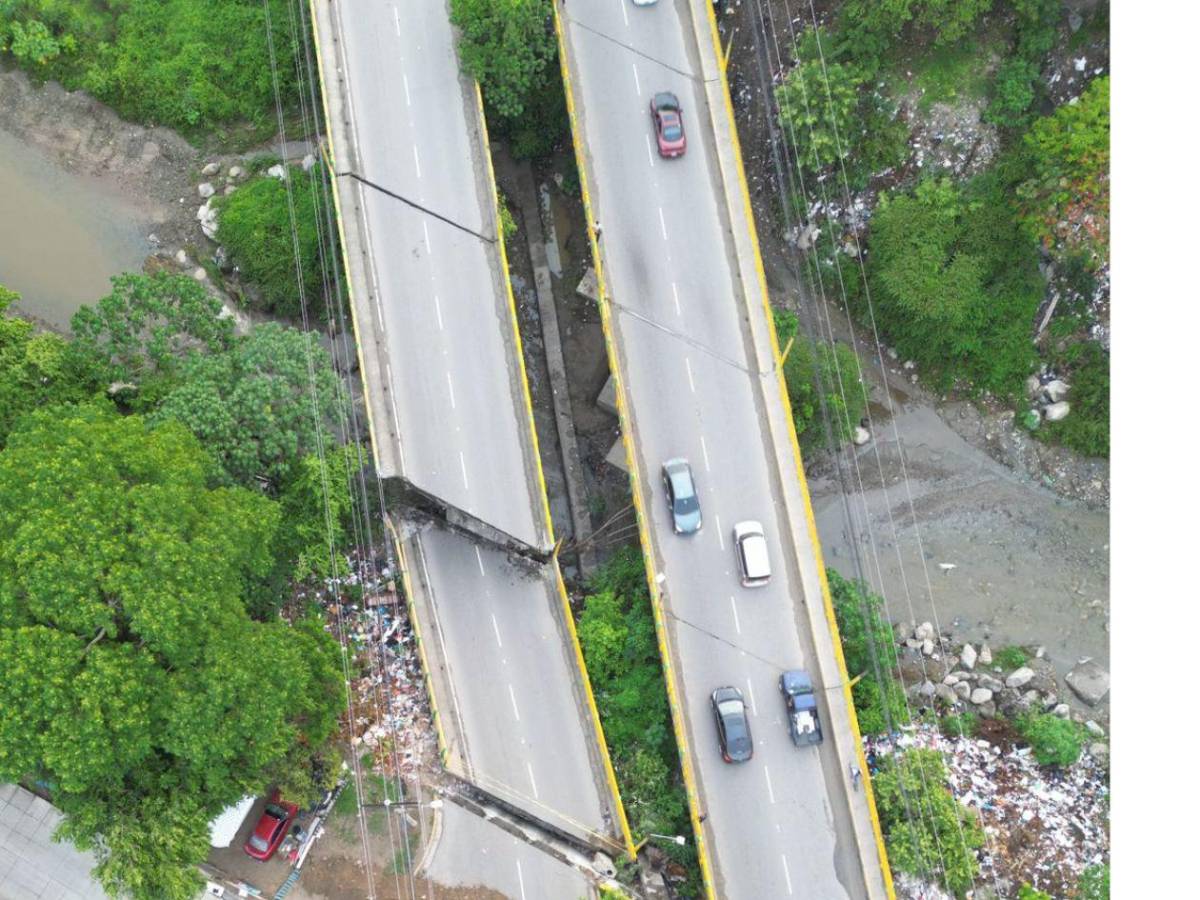 Fotos: Así quedó el puente que colapsó en la colonia Las Brisas; denuncia evitó tragedia