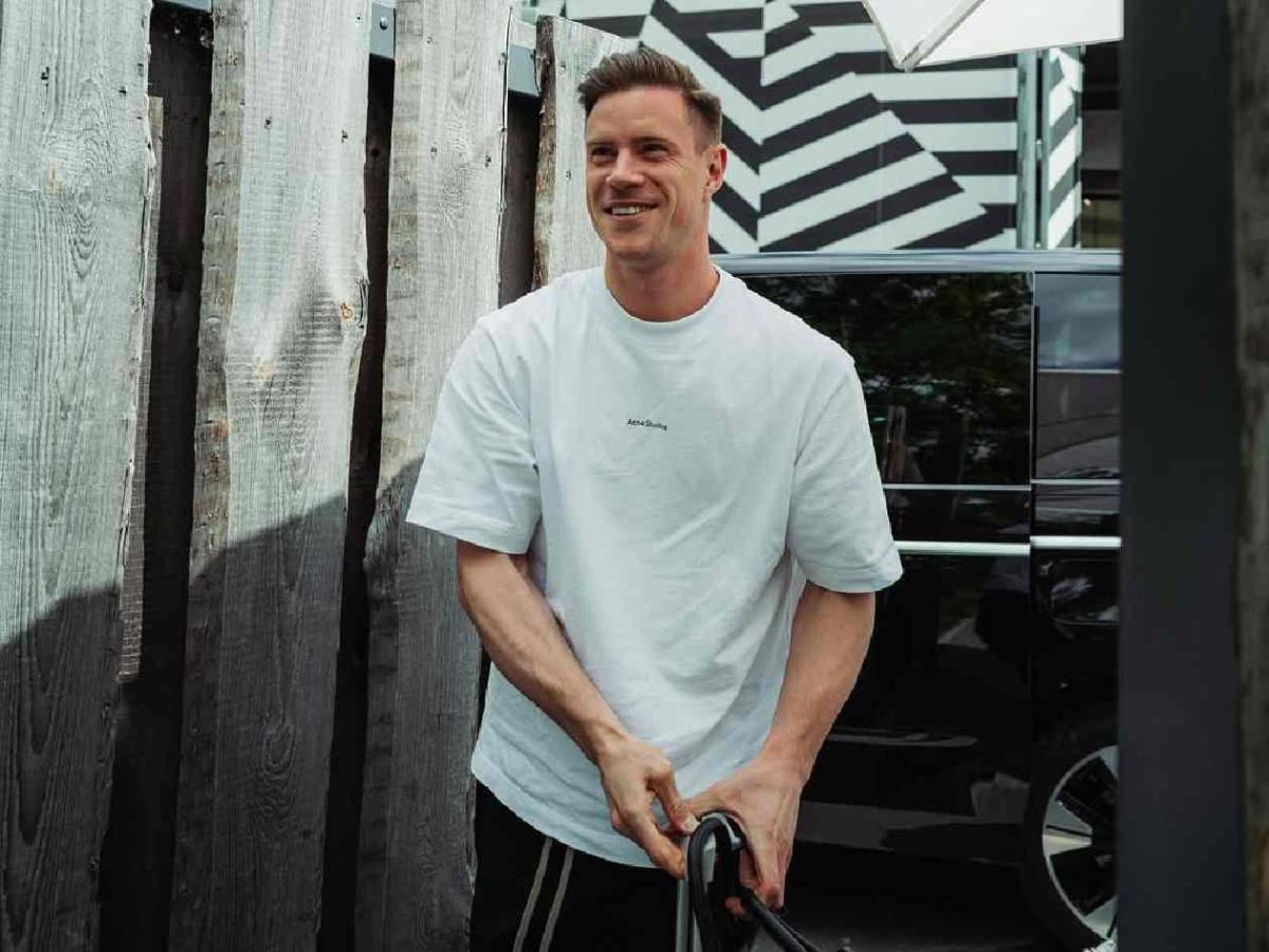 Se divorció y ahora sorprende al anunciar que será padre con su nueva novia