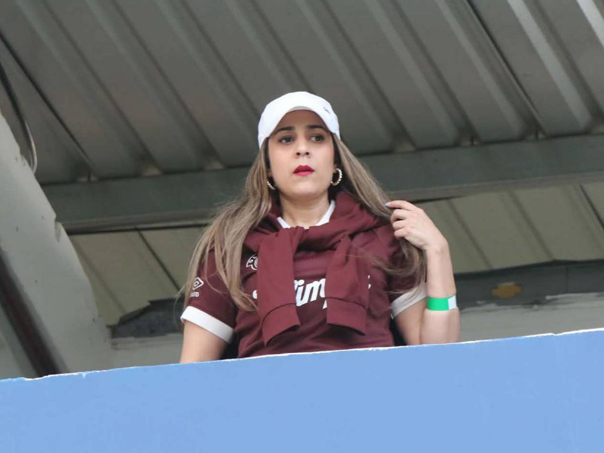 Esposa de exjugador, modelos y la pelirroja: las bellas chicas de la jornada 2