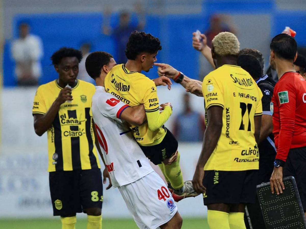 Real España celebra, Olimpia sufre y discusión de compañeros, culpable y desmayo