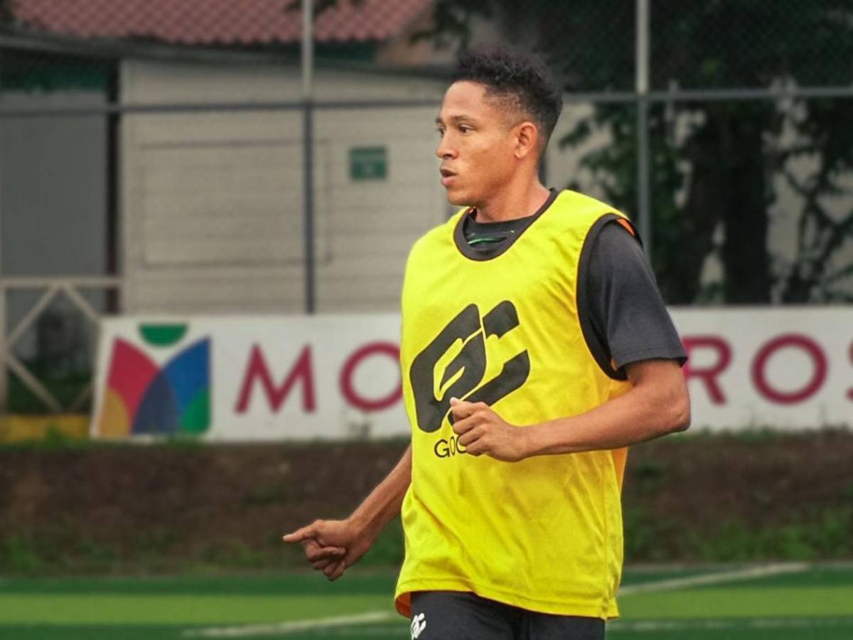 Futbolista hondureño celebra indulto a Juan Orlando Hernández