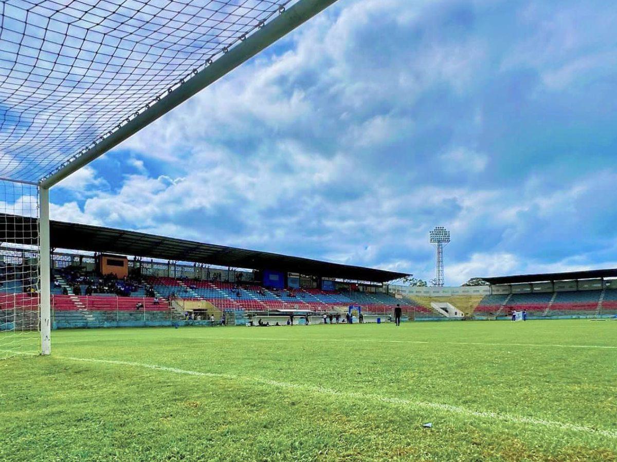 Estadios de La Ceiba y Juticalpa cerrarán sus puertas en octubre
