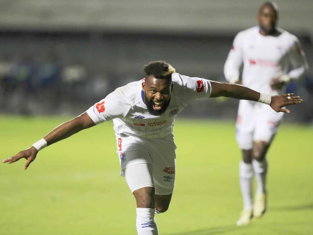 Jorge Benguché no falló a su cita con el gol ante el Olancho FC.