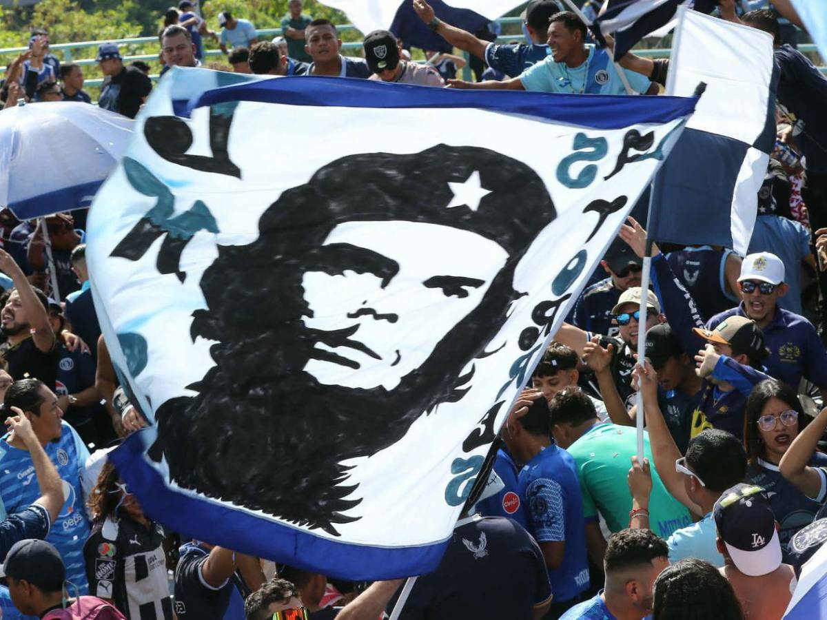 Motagua-Marathón: Beso de famosa periodista y ambientazo previo a la Gran Final