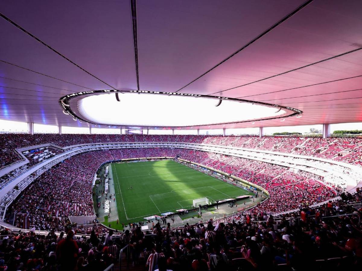 Hallan 456 bolsas con restos humanos cerca de estadio mundialista: Grave denuncia