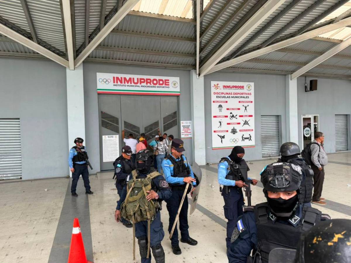 Retan a Alexander López a mostrar punto de acta donde se autoriza aumento a tasa vial