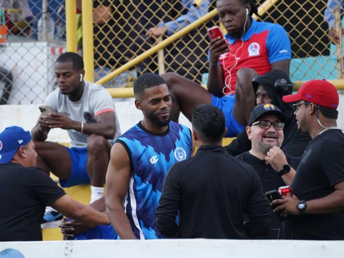 Victoria - Olimpia: ambiente, chicas, curiosa iguana y un animado Beckeles