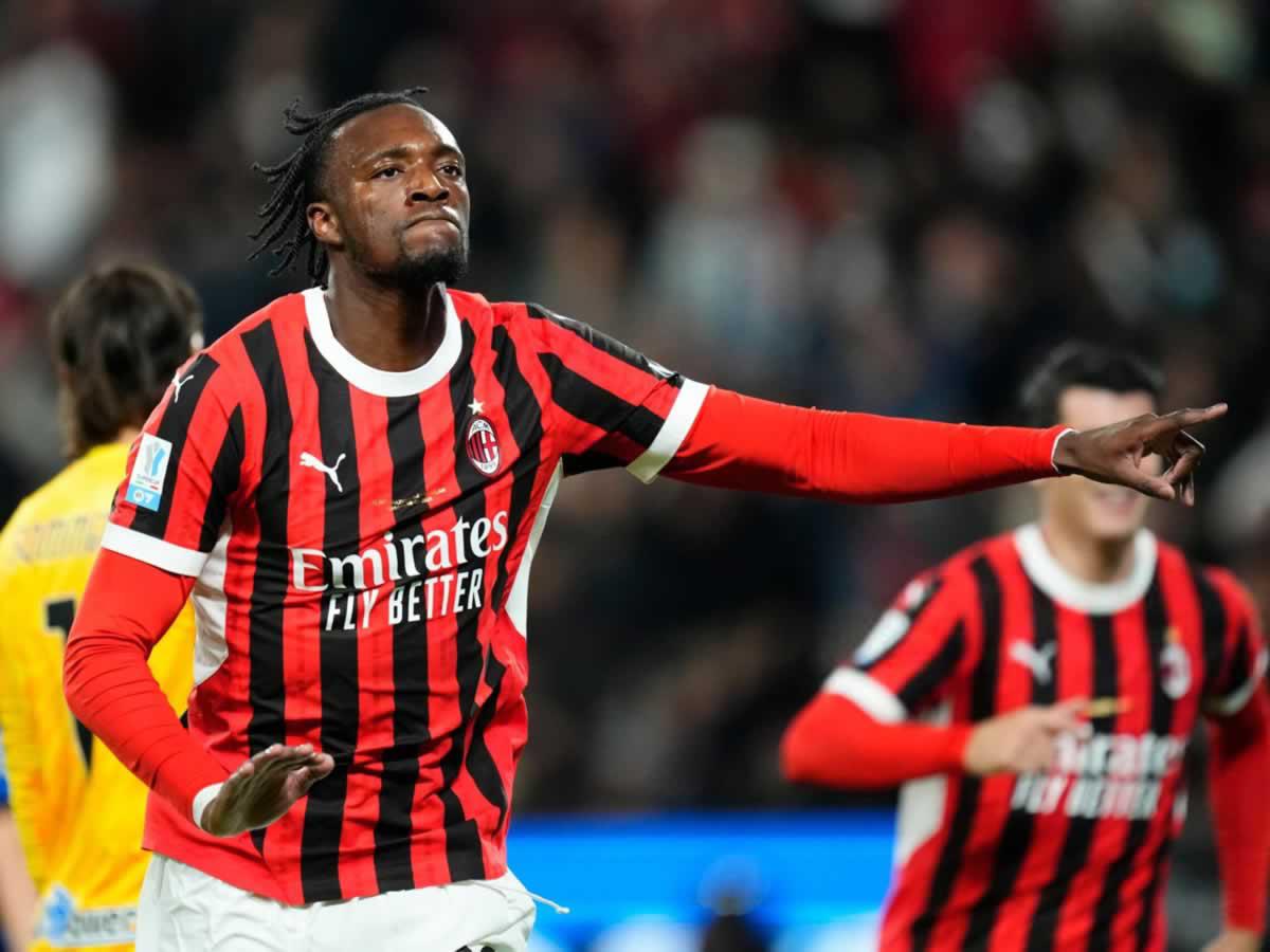 Tammy Abraham liquidó al Inter y marcó para la remontada del AC Milan.