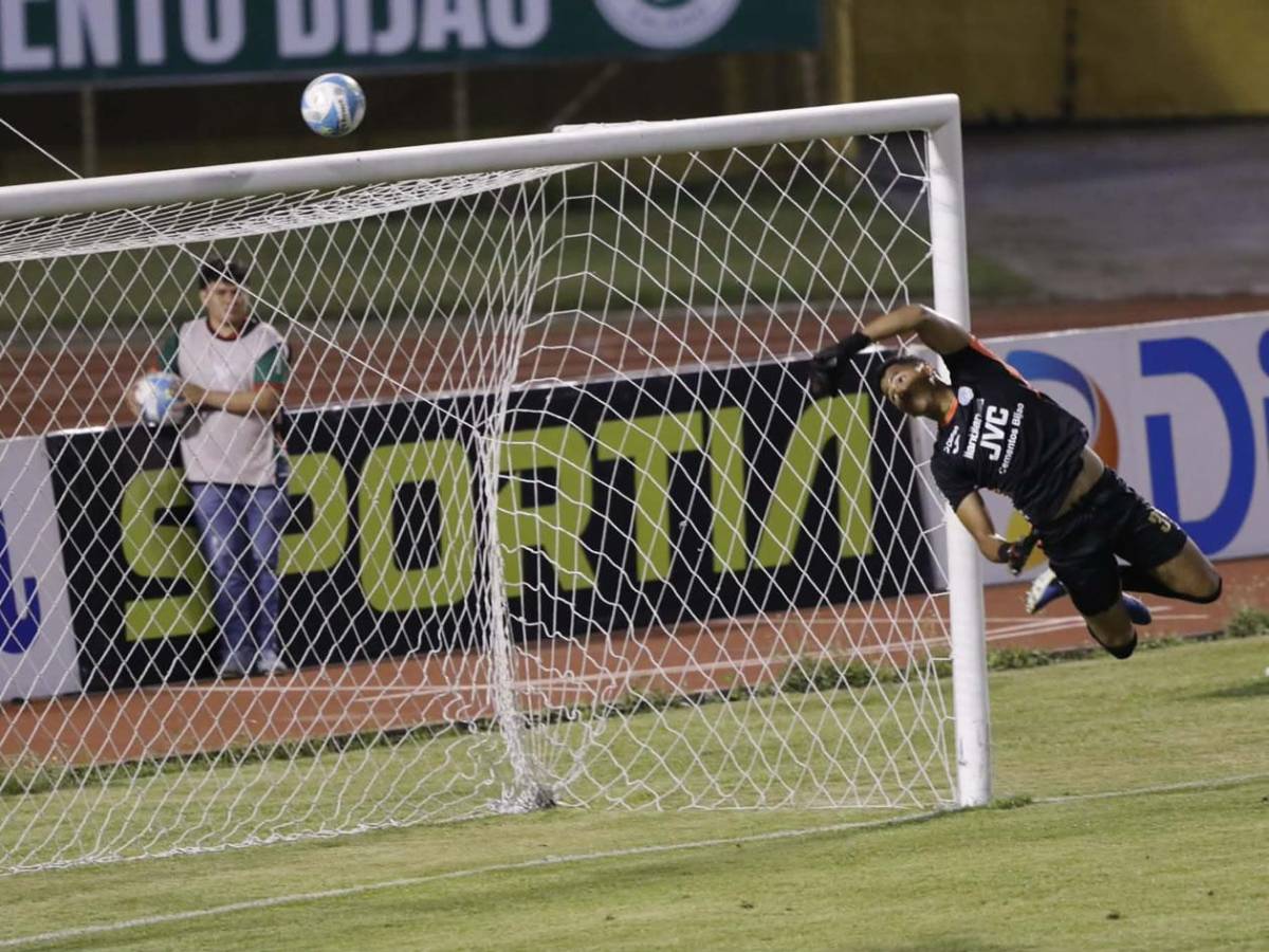 Fiesta de Marathón, celebró a lo Messi, un debut relevante y las sexys chicas