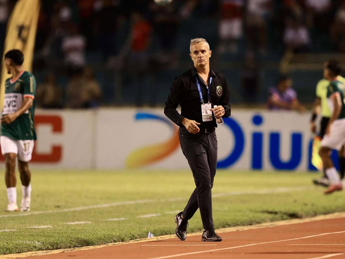 Marathón - Olimpia: bronca, enfado de Lavallén y ¿quién es la chelita en la final?