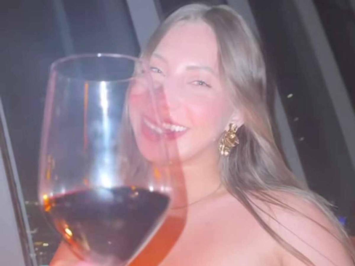 Fotos: Esposa de futbolista hondureño sorprende en Dubái