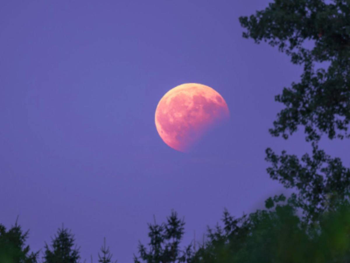 Eclipse lunar y cielos amenazantes: esto se espera que pase en Honduras