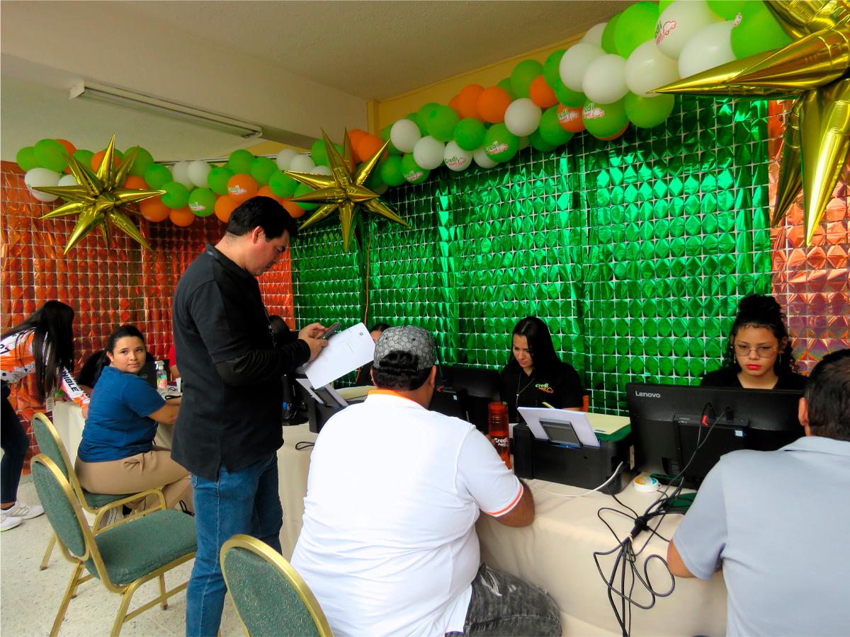 Feria de autos Creditón revoluciona el mercado de la zona norte del país
