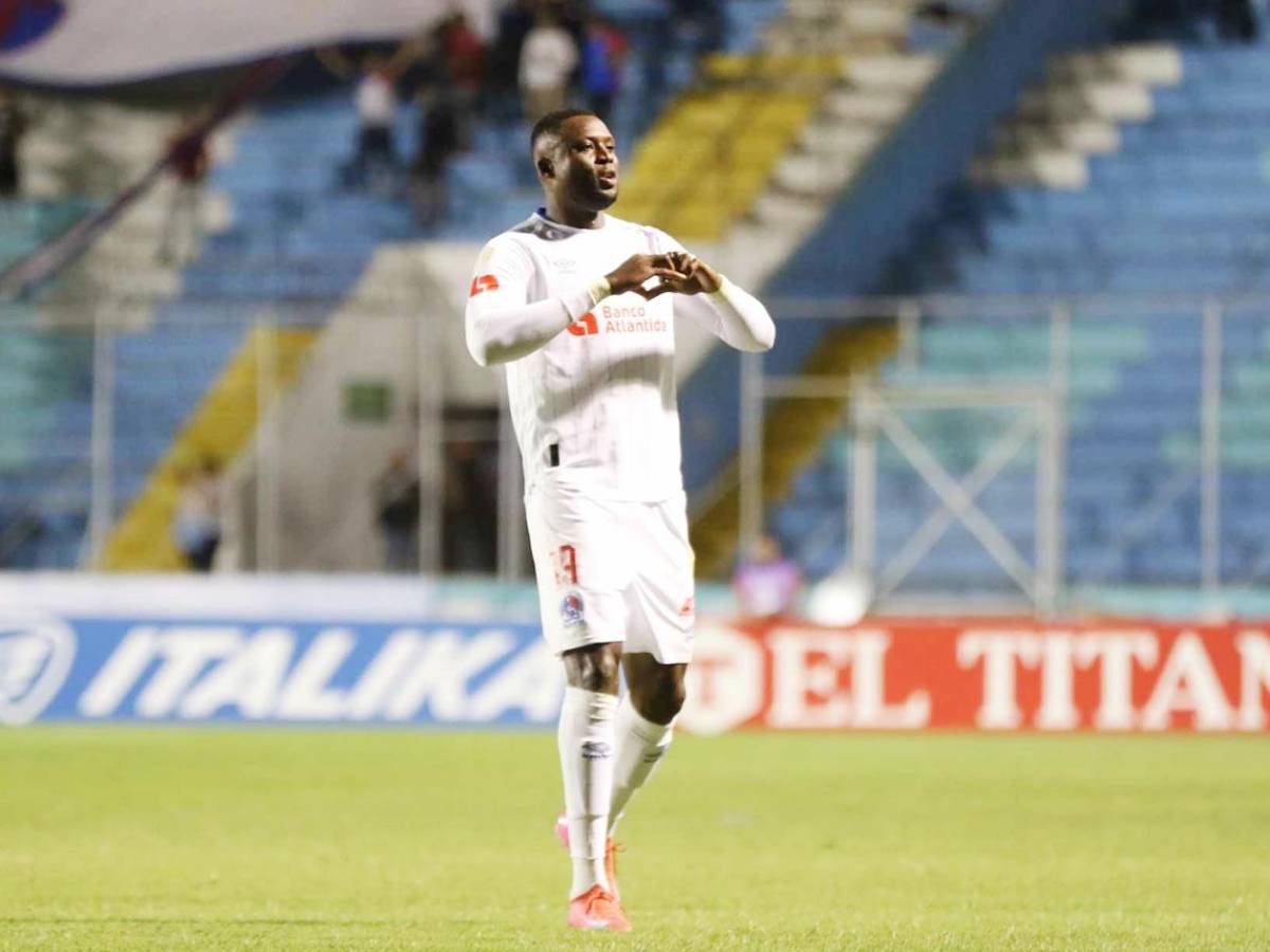 Vuelve a Olimpia tras estar marginado, festejan triunfo y tristeza de UPN