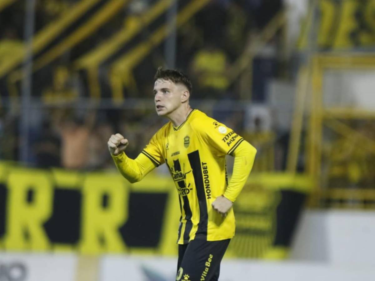 Real España celebra, Olimpia sufre y discusión de compañeros, culpable y desmayo