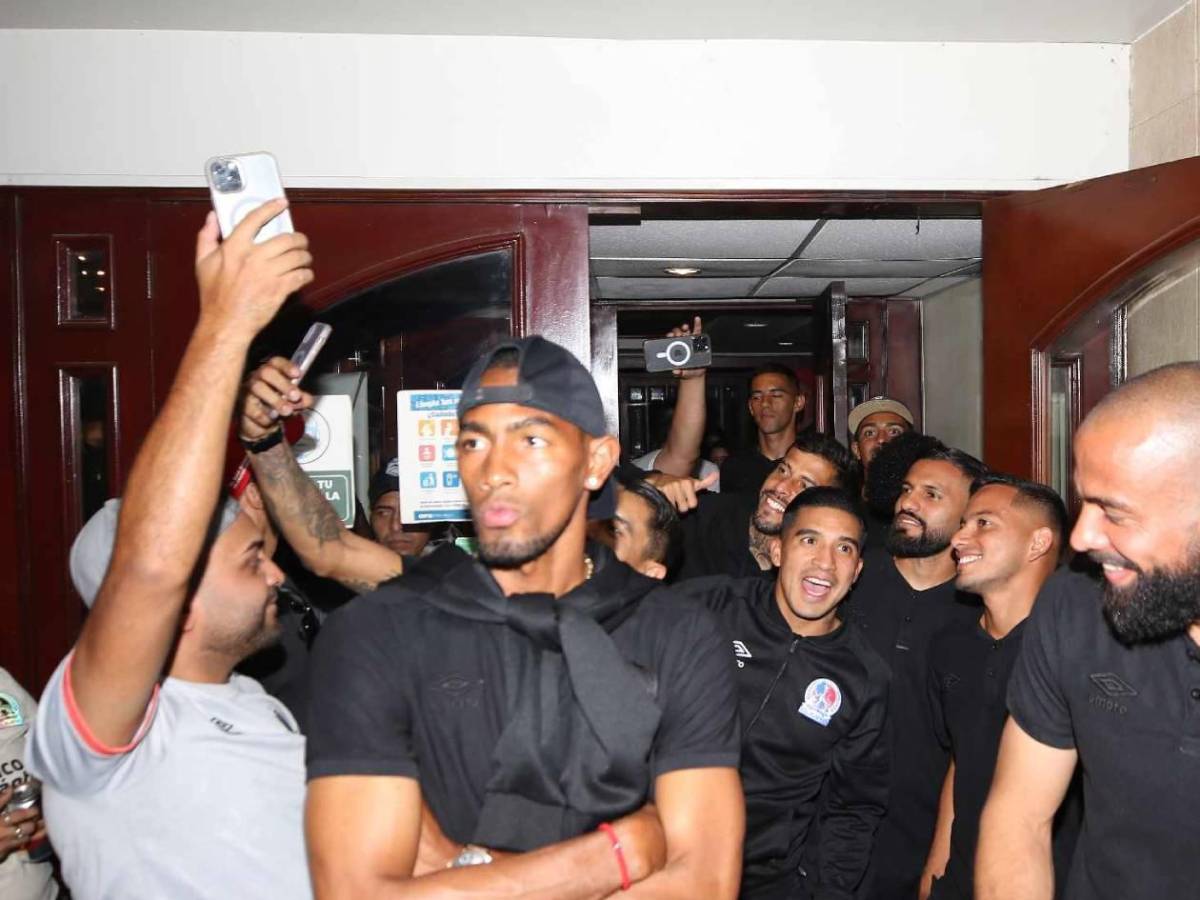 Banderazo al Olimpia: Sorpresa con auto y gesto de Edwin Rodríguez