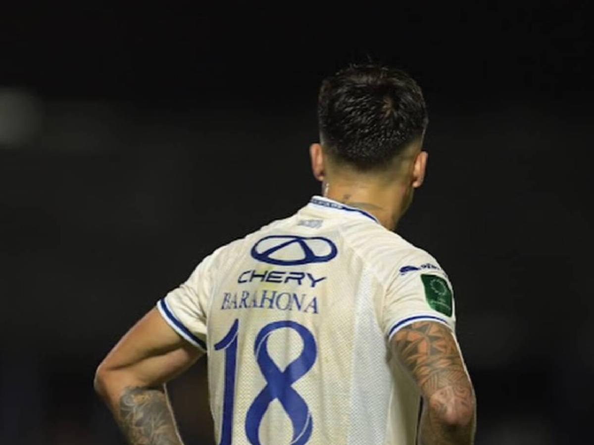 Olimpia, alerta: Policía arresta a jugador Carlos Barahona por sorprendente motivo