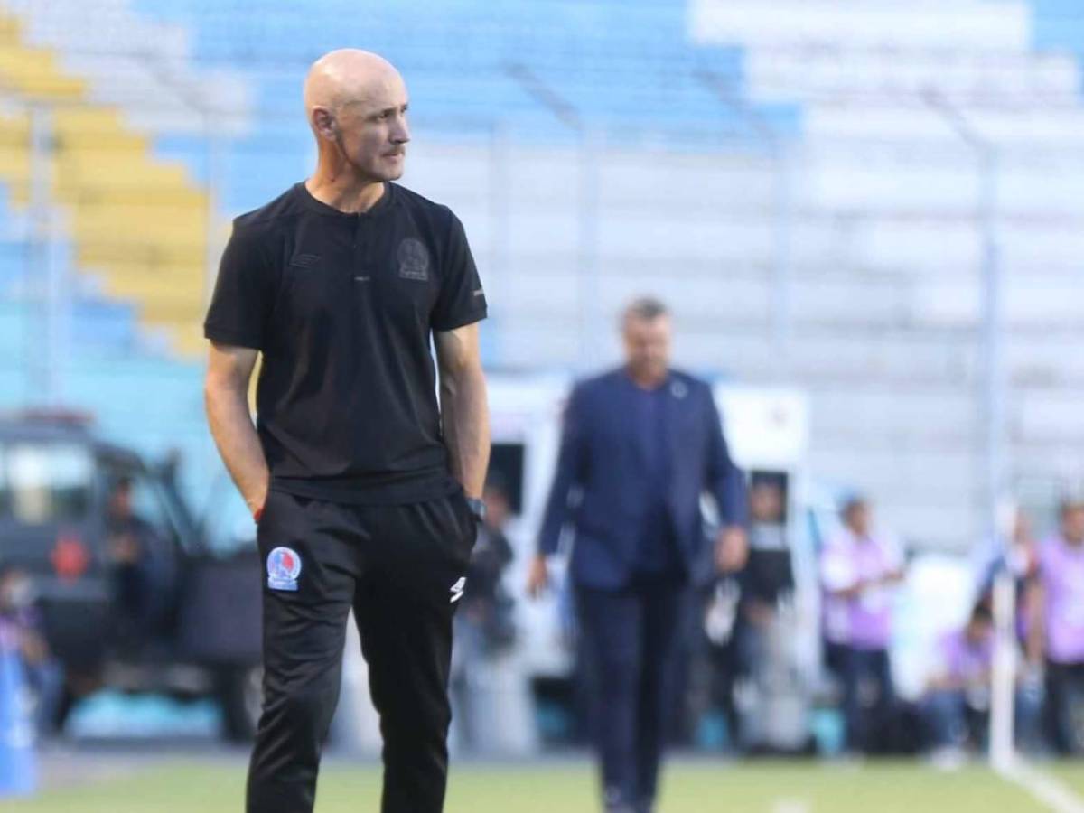 Pelea de Olimpia y Motagua, Auzmendi aturdido y olimpistas se rebelan