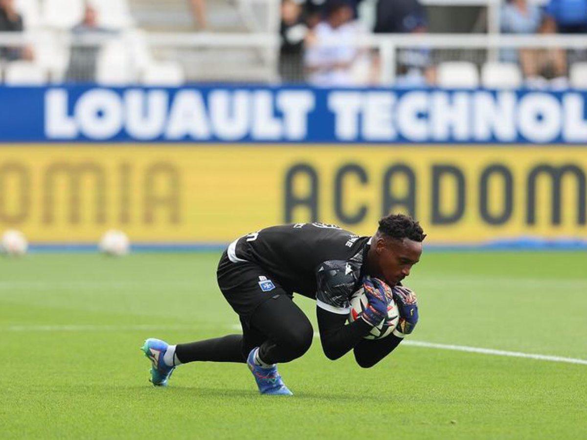 El portero Donovan Léon es la máxima figura de Guayana Francesa. Juega en la Ligue 1 de Francia con el Auxerre.