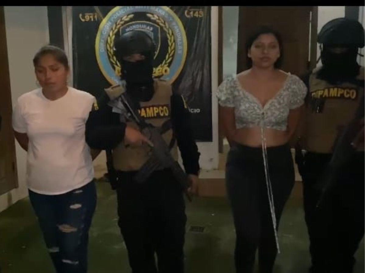 Madre e hija acusadas de extorsión seguirán en prisión