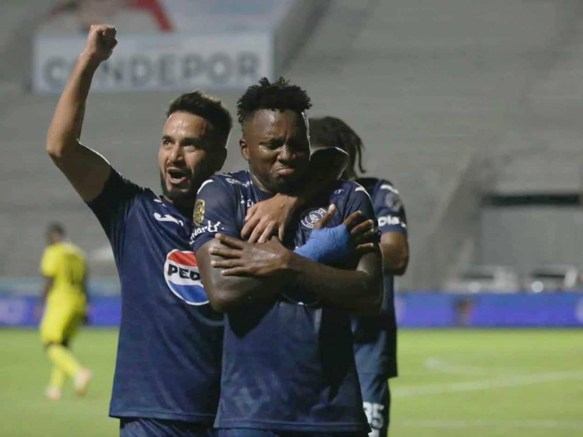 El 'frío' festejo de figura de Motagua, sufrimiento de Real España, susto y enfado