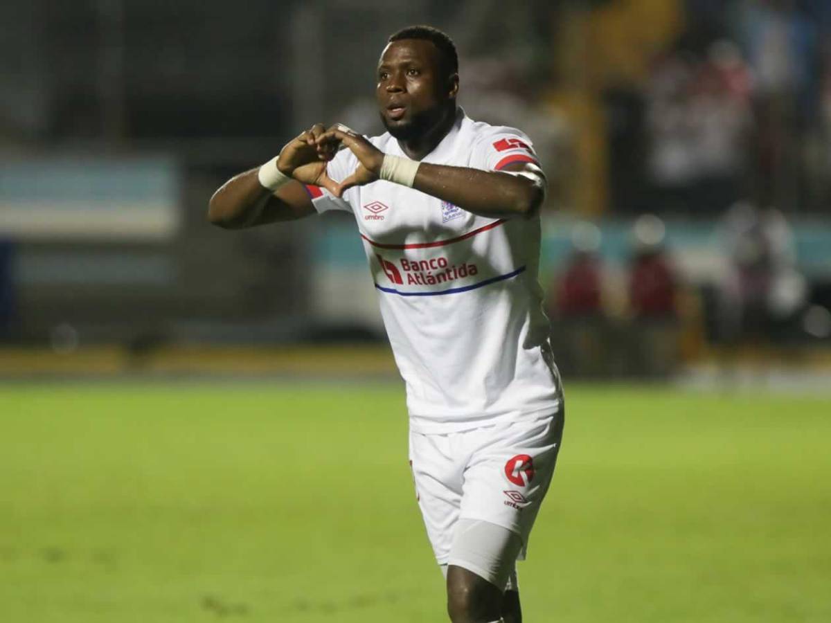 Olimpia de fiesta, doble premio en Concacaf, burla a Motagua y bellas novias de jugadores